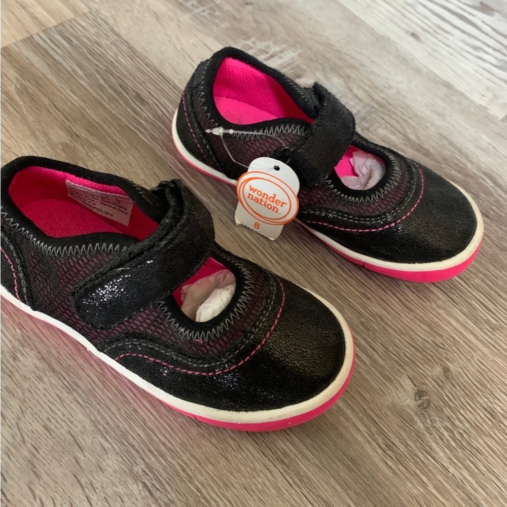 Girls shoes